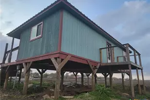 410 Guadalupe River Dr, Tivoli, TX 77990 - Photo 19