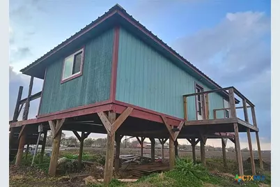 410 Guadalupe River Drive, Tivoli, TX 77990 - Photo 15