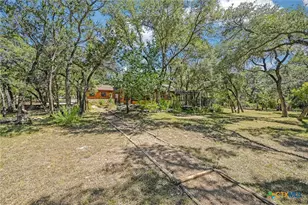 611 Mountain Crest Dr, Wimberley, TX 78676 - Photo 23