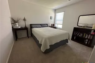 302 N Richland Dr, Lockhart, TX 78644 - Photo 11