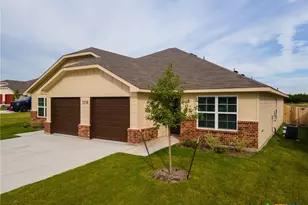 1218 LEXINGTON Dr, Copperas Cove, TX 76522 - Photo 1