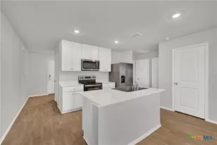 400 Wild Goose Dr, Luling, TX 78648 - Photo 7