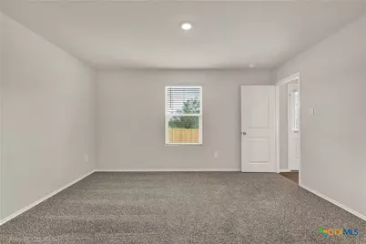 400 Wild Goose Drive, Luling, TX 78648 - Photo 17