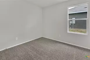 402 Wild Goose Dr, Luling, TX 78648 - Photo 13