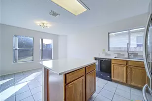 8414 Park Olympia, Universal City, TX 78148 - Photo 21