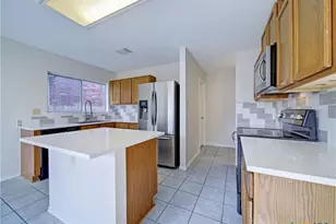 8414 Park Olympia, Universal City, TX 78148 - Photo 19