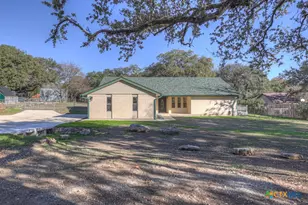 1260 Flaming Oak Dr, New Braunfels, TX 78132 - Photo 35