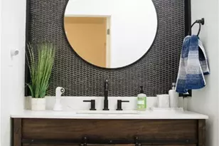 221 E Hamilton Ave, Rockdale, TX 76567 - Photo 13