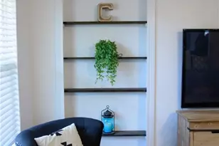 221 E Hamilton Ave, Rockdale, TX 76567 - Photo 11