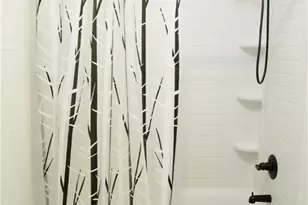 221 E Hamilton Ave, Rockdale, TX 76567 - Photo 17