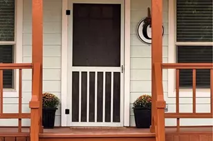 221 E Hamilton Ave, Rockdale, TX 76567 - Photo 3