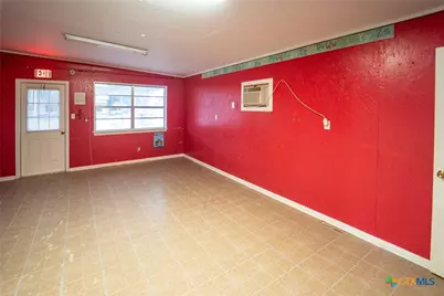 105 Ward Street, Cuero, TX 77954 - Photo 19