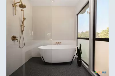 353 Lakeview Boulevard, New Braunfels, TX 78130 - Photo 29