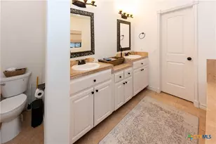 127 Eleanor Ln, Bastrop, TX 78602 - Photo 31