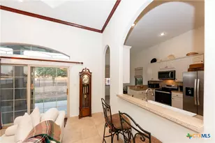 127 Eleanor Ln, Bastrop, TX 78602 - Photo 11