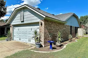 120 Andover St, Victoria, TX 77904 - Photo 3