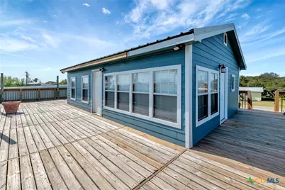 705 W Jefferson Avenue, Port O'Connor, TX 77982 - Photo 15