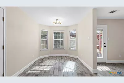 2570 Terminal Loop Road, Mcqueeney, TX 78123 - Photo 7