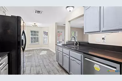 2570 Terminal Loop Road, Mcqueeney, TX 78123 - Photo 5