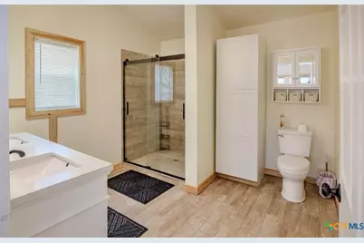 231 N State Highway 95, Yoakum, TX 77995 - Photo 23