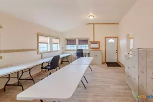 231 N State Hwy 95, Yoakum, TX 77995 - Photo 11