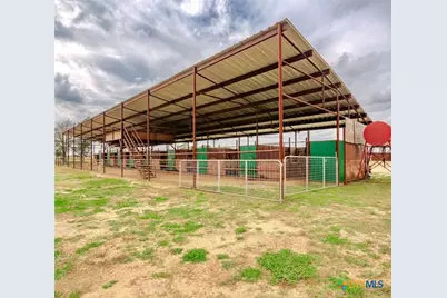 231 N State Highway 95, Yoakum, TX 77995 - Photo 29