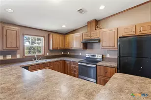 780 Oak Tree Rd, Seguin, TX 78155 - Photo 7