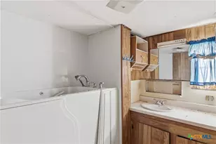 780 Oak Tree Rd, Seguin, TX 78155 - Photo 27