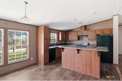 780 Oak Tree Road, Seguin, TX 78155 - Photo 5