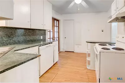 1415 N 7th Street, Temple, TX 76501 - Photo 5