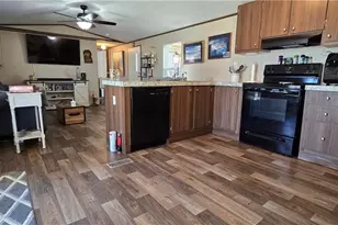 253 Elm Dr, Mcqueeney, TX 78123 - Photo 17