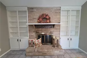 214 Williamsburg Ave, Victoria, TX 77904 - Photo 3