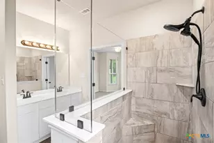 1247 Loma Rnch, New Braunfels, TX 78132 - Photo 7