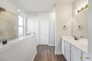 1247 Loma Rnch, New Braunfels, TX 78132 - Photo 19