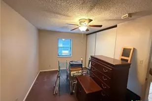 311 Versailles, Victoria, TX 77904 - Photo 15