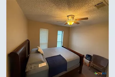 311 Versailles, Victoria, TX 77904 - Photo 7