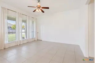 513 Dandridge Dr, Temple, TX 76502 - Photo 7