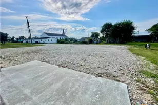 211 N 5th St, Port O'Connor, TX 77982 - Photo 13