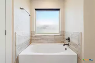 2210 Briar Hollow Dr, Temple, TX 76502 - Photo 23