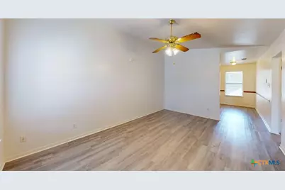 204 W Truman Avenue #D, Copperas Cove, TX 76522 - Photo 11