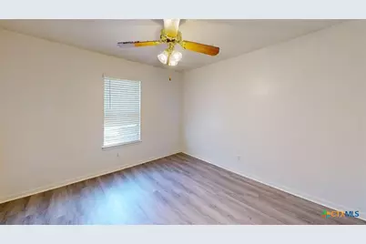 204 W Truman Avenue #D, Copperas Cove, TX 76522 - Photo 5