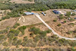 470 Country Acres Dr, Seguin, TX 78155 - Photo 17