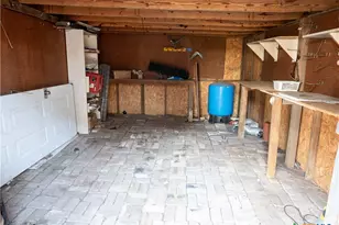 408 E Reuss Blvd, Cuero, TX 77954 - Photo 41