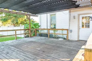 408 E Reuss Blvd, Cuero, TX 77954 - Photo 13