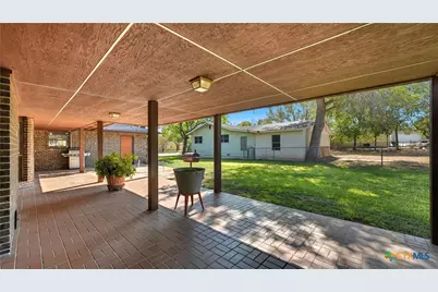 400 Persons Street, Stockdale, TX 78160 - Photo 9