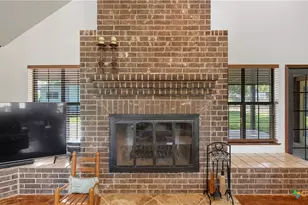 400 Persons St, Stockdale, TX 78160 - Photo 17