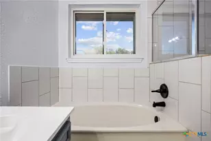 4810 Castlewood Dr, Killeen, TX 76542 - Photo 35