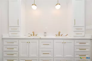 595 Buckskin Dr, Palacios, TX 77465 - Photo 25