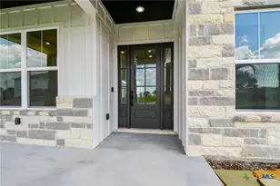 595 Buckskin Dr, Palacios, TX 77465 - Photo 5