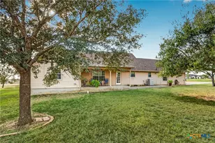 175 Creekwood Dr, Gonzales, TX 78629 - Photo 43